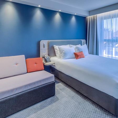 Holiday Inn Express - Fleet By Ihg Eksteriør billede